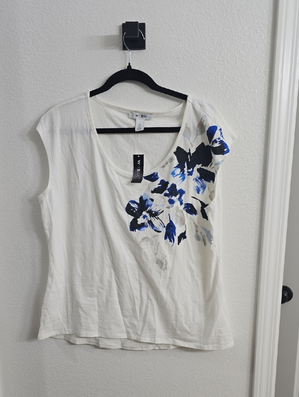 White House Black Market Cream Scoop Neck Tee with Blue & Black Floral Print